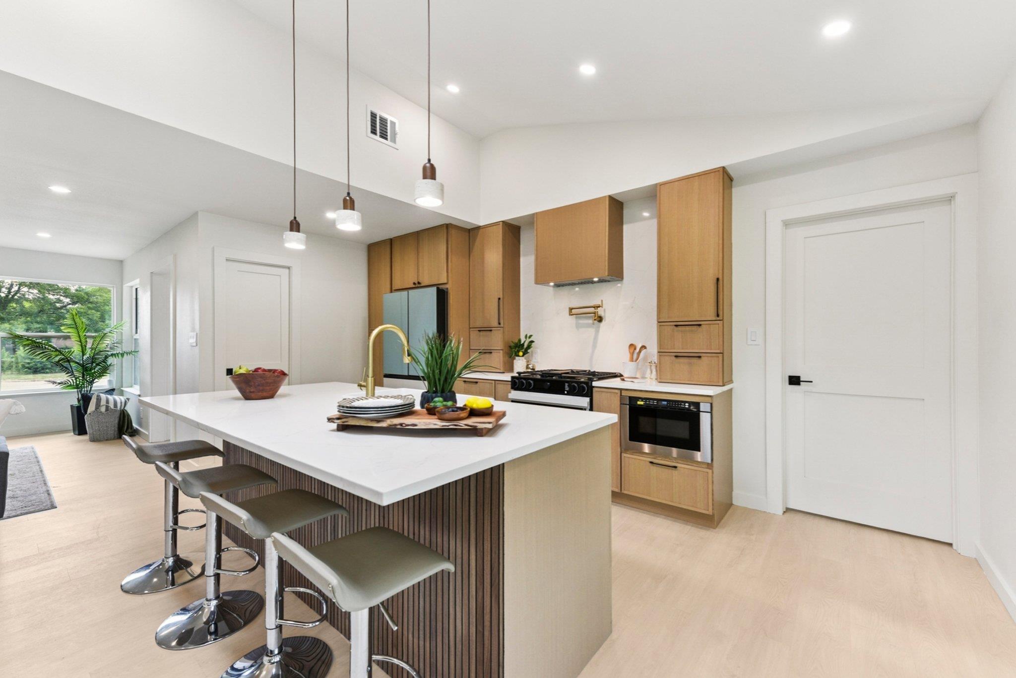 7503 Carriage Drive Austin TX 78752