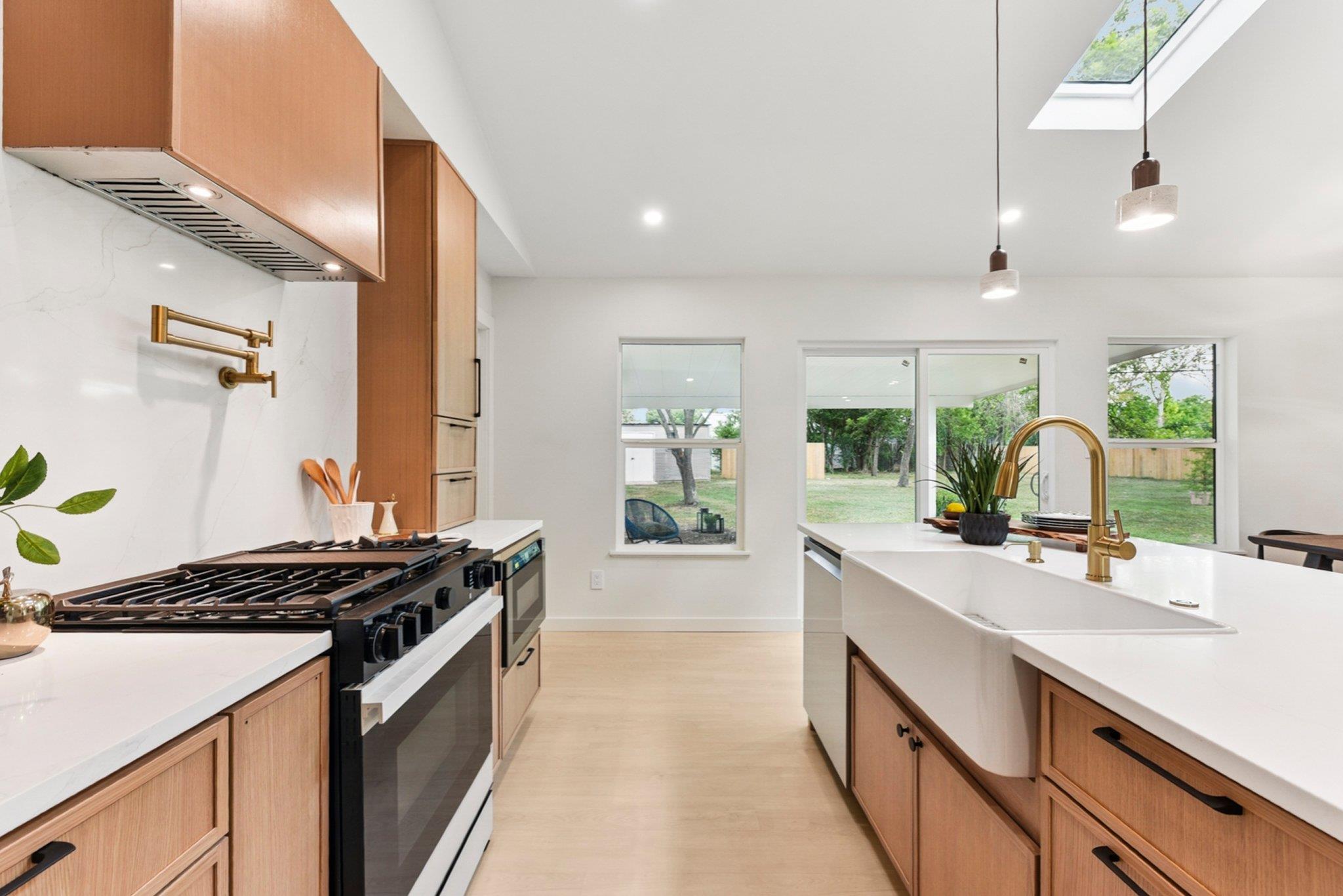 7503 Carriage Drive Austin TX 78752