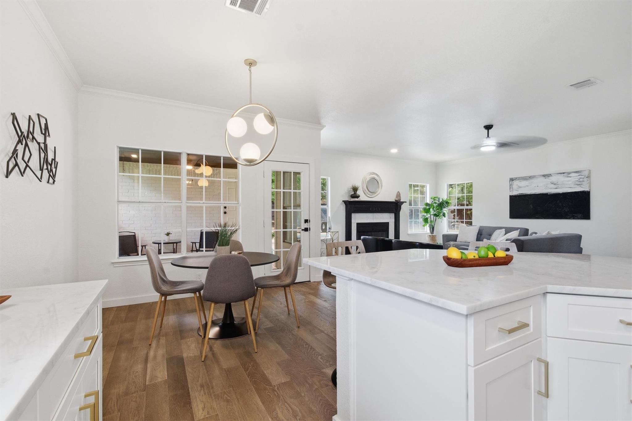 201 Timpanagos Drive Lakeway TX 78734
