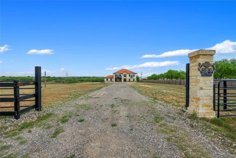 507 Rawhide Road Seguin TX 78155