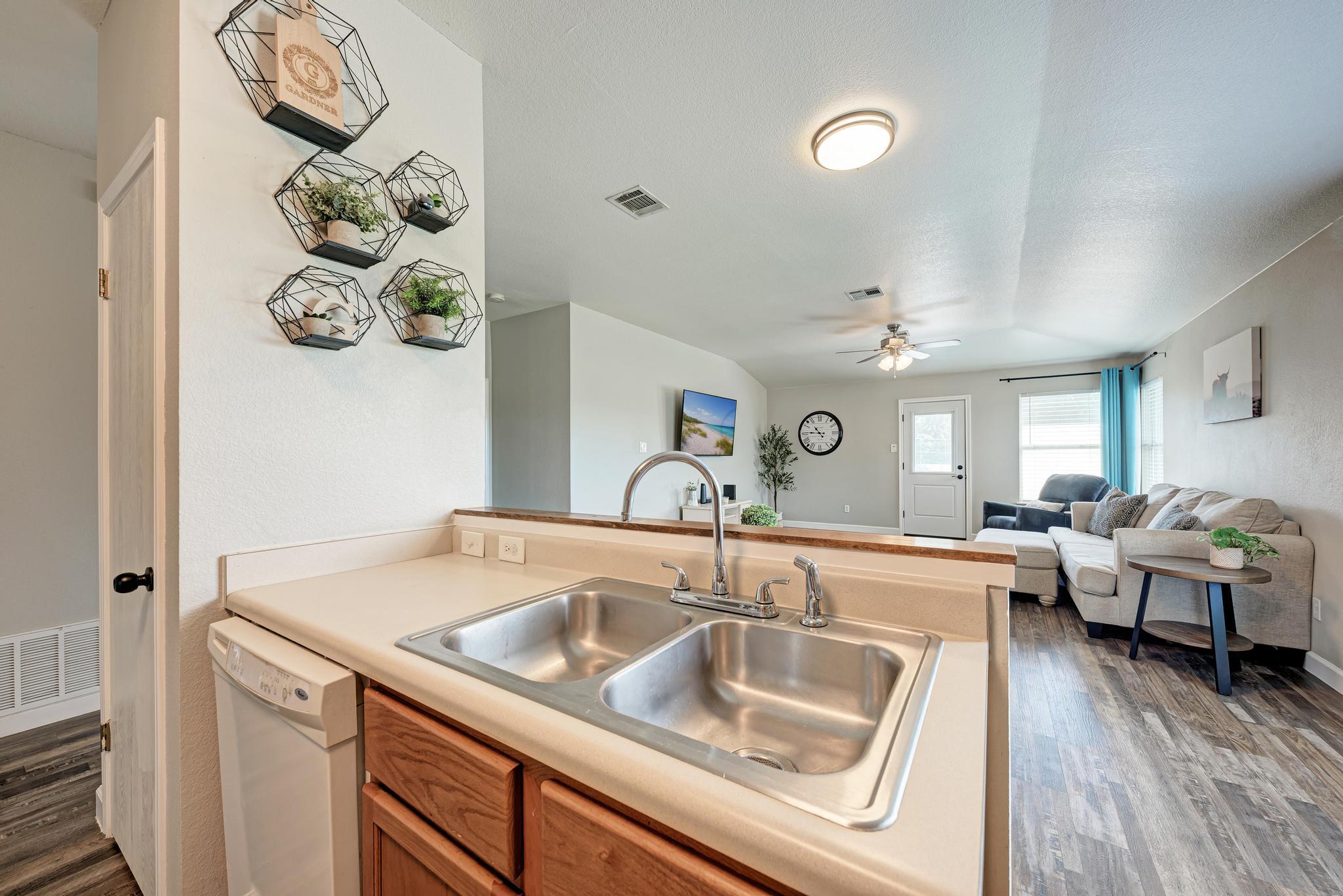 311 Creek Ledge Drive Hutto TX 78634