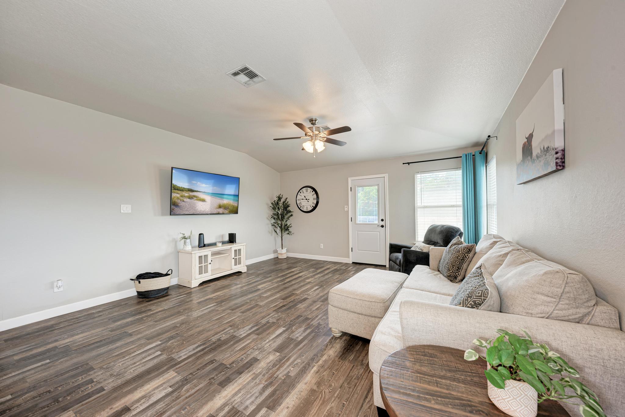 311 Creek Ledge Drive Hutto TX 78634