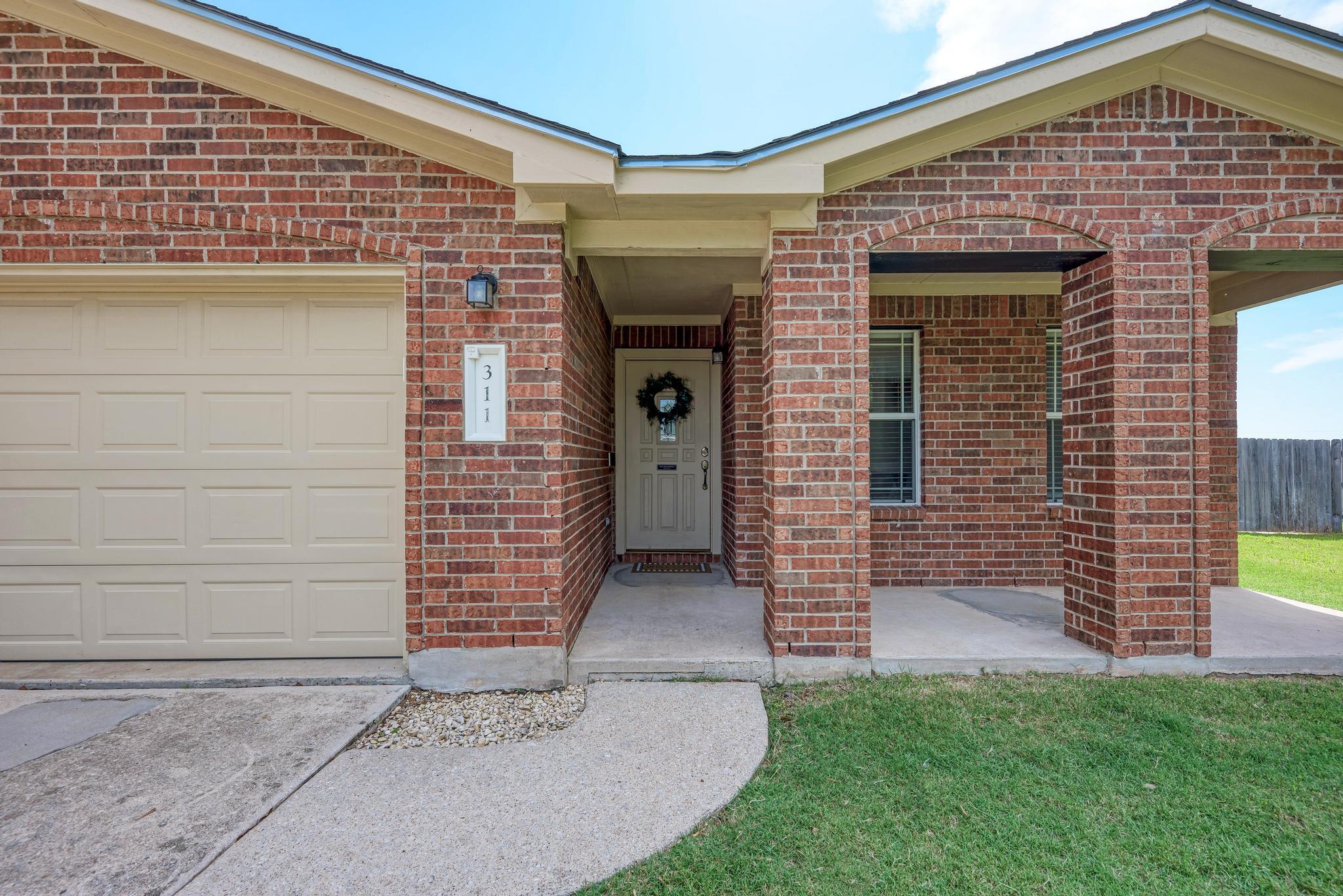 311 Creek Ledge Drive Hutto TX 78634