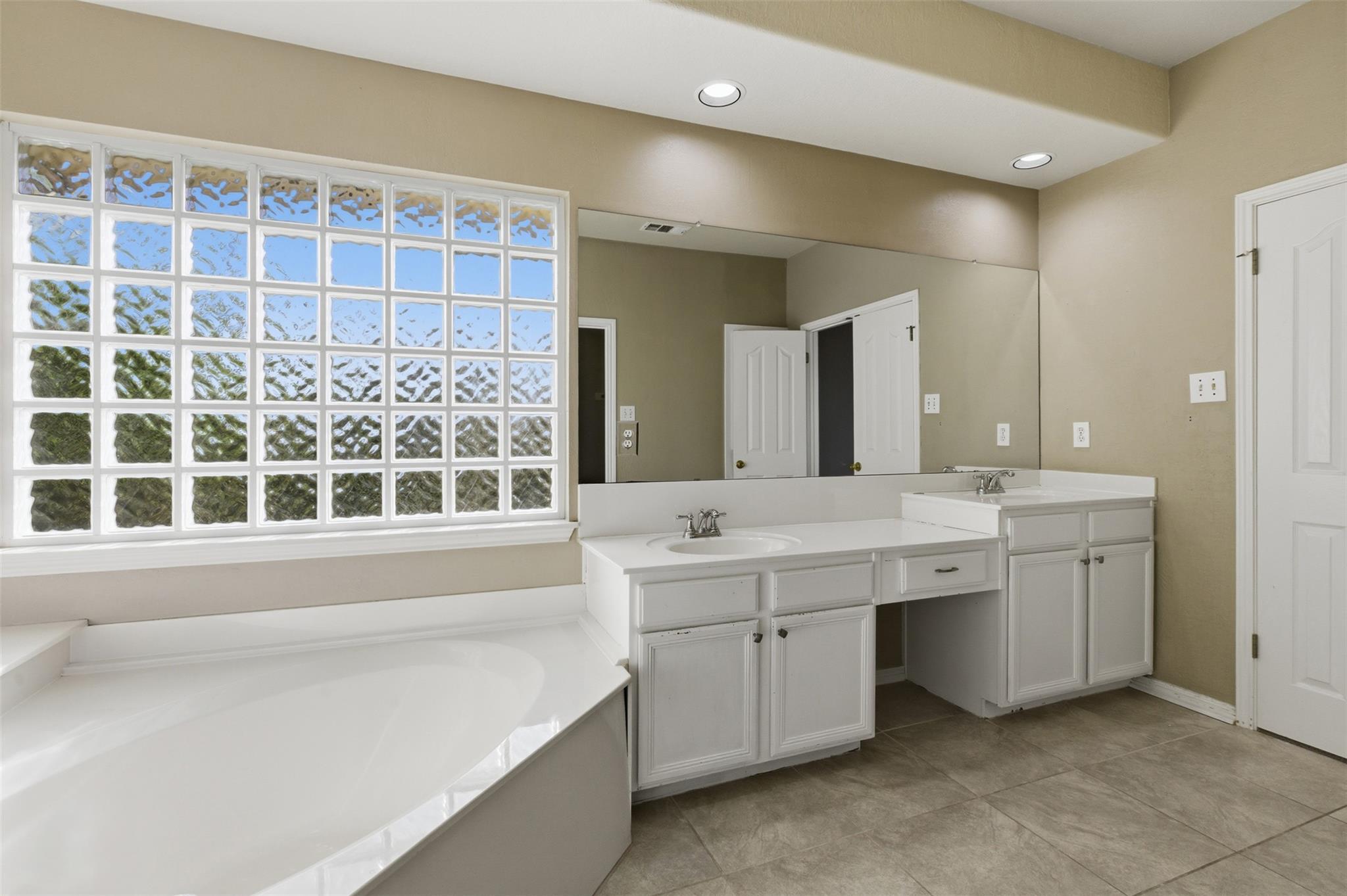 5813 Miramonte Drive Austin TX 78759