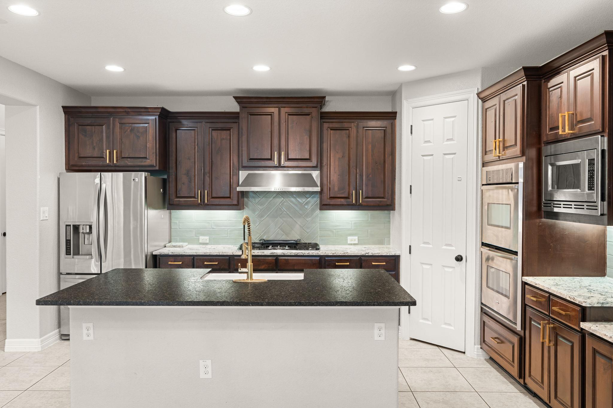 2201 Quarry Loop Leander TX 78641