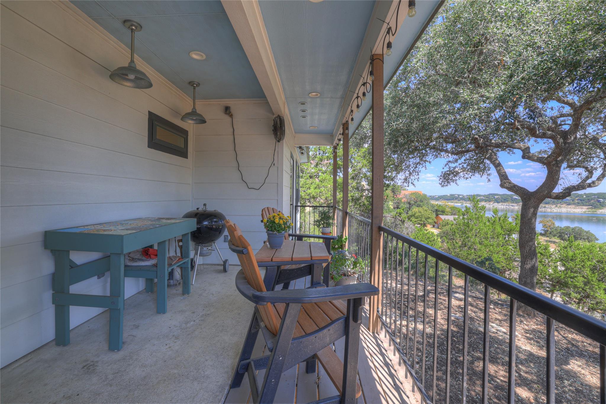 1799 Lakeside Drive W Canyon Lake TX 78133