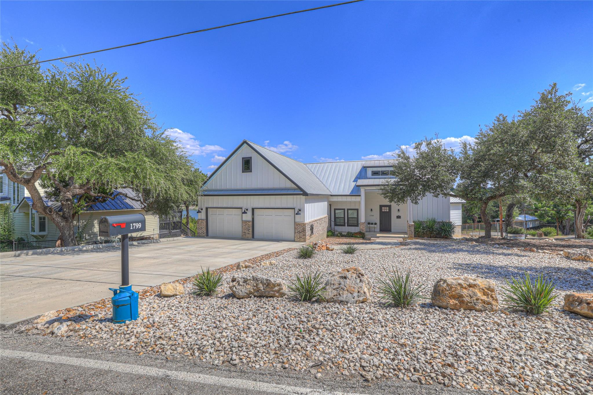 1799 Lakeside Drive W Canyon Lake TX 78133