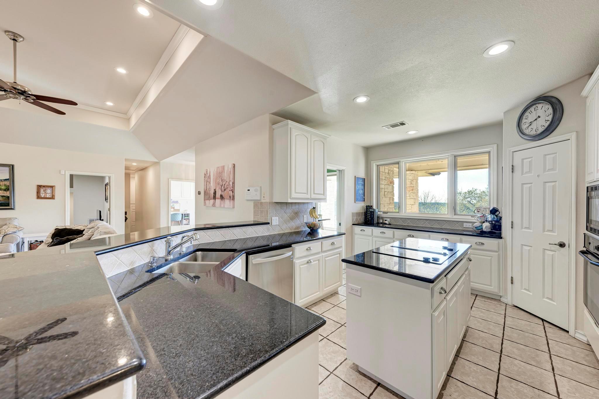 330 Juniper Trail Kingsland TX 78639