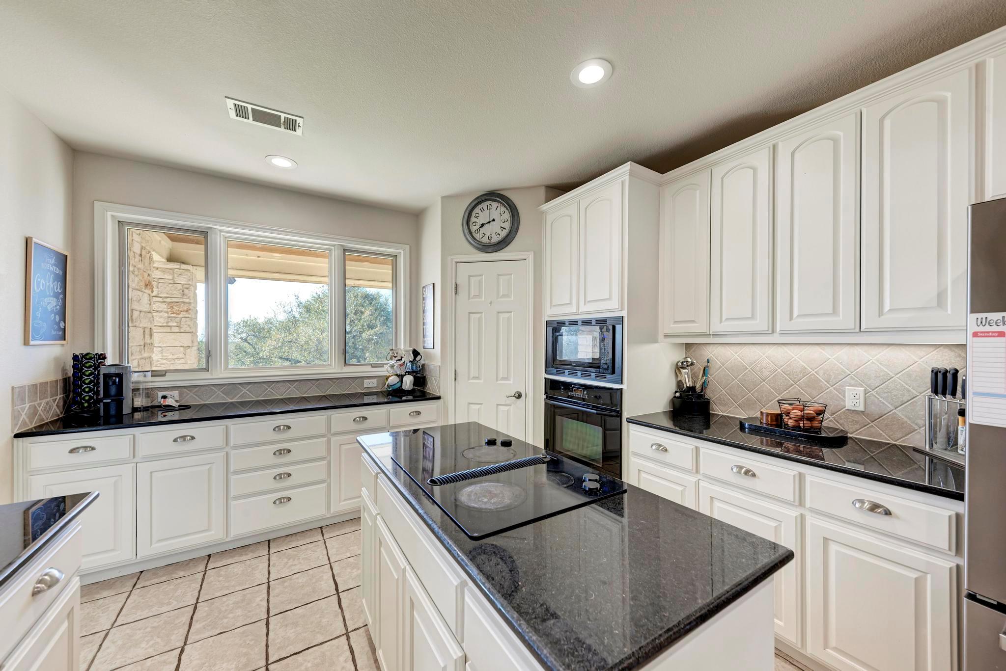 330 Juniper Trail Kingsland TX 78639