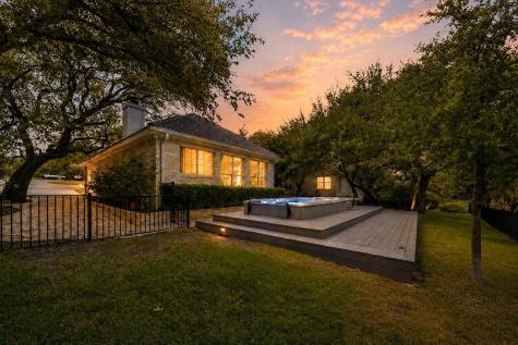 2016 Lakeway Boulevard Lakeway TX 78734