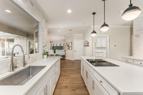 2016 Lakeway Boulevard Lakeway TX 78734