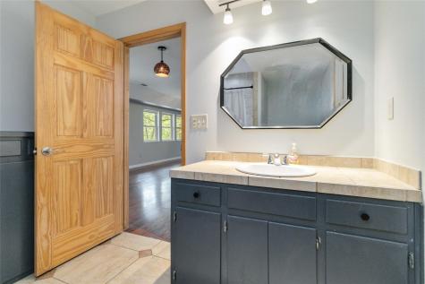 180 Ironstone Road Smithville TX 78957