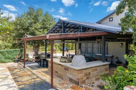 180 Ironstone Road Smithville TX 78957