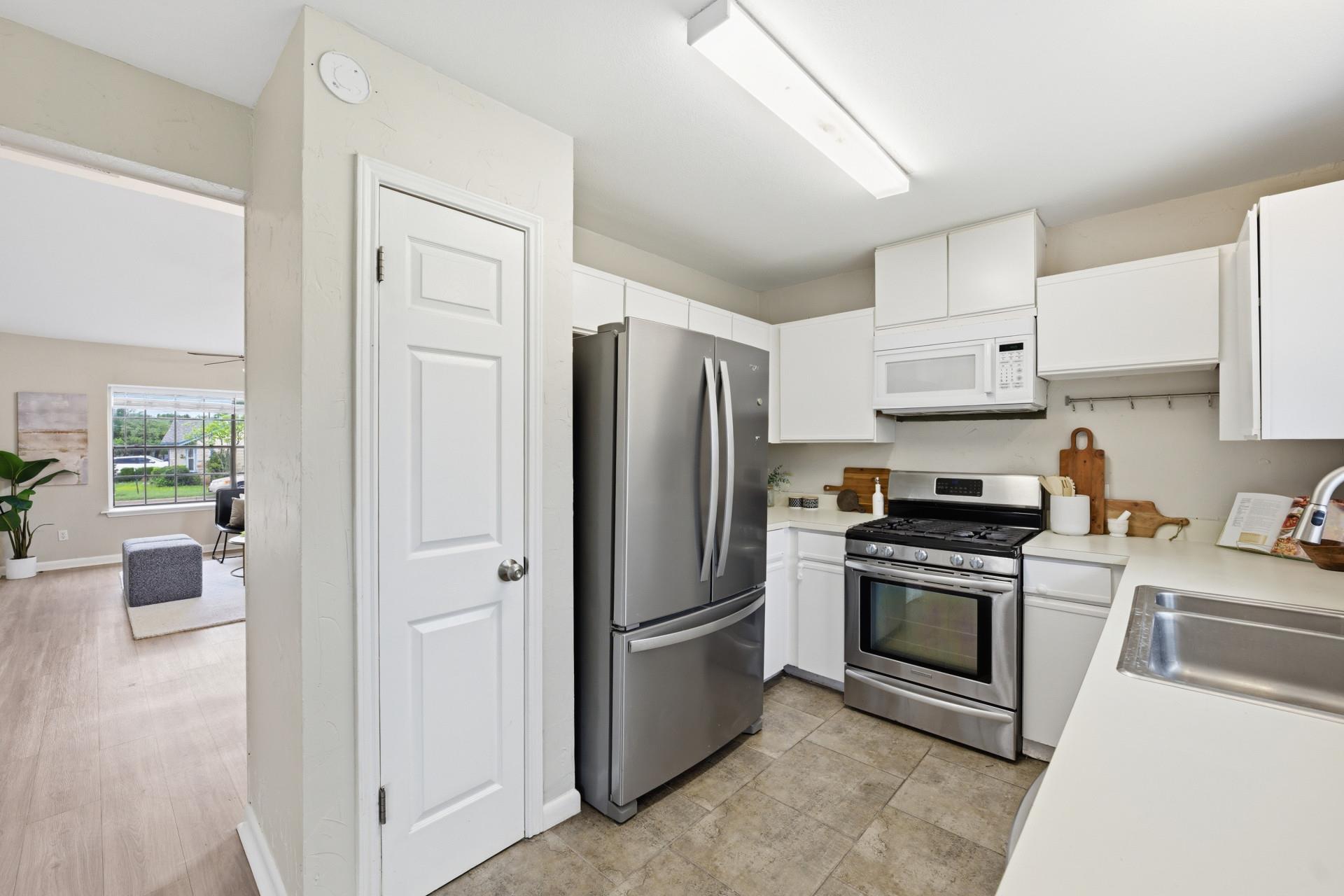 1701 Hunters Trail Round Rock TX 78681