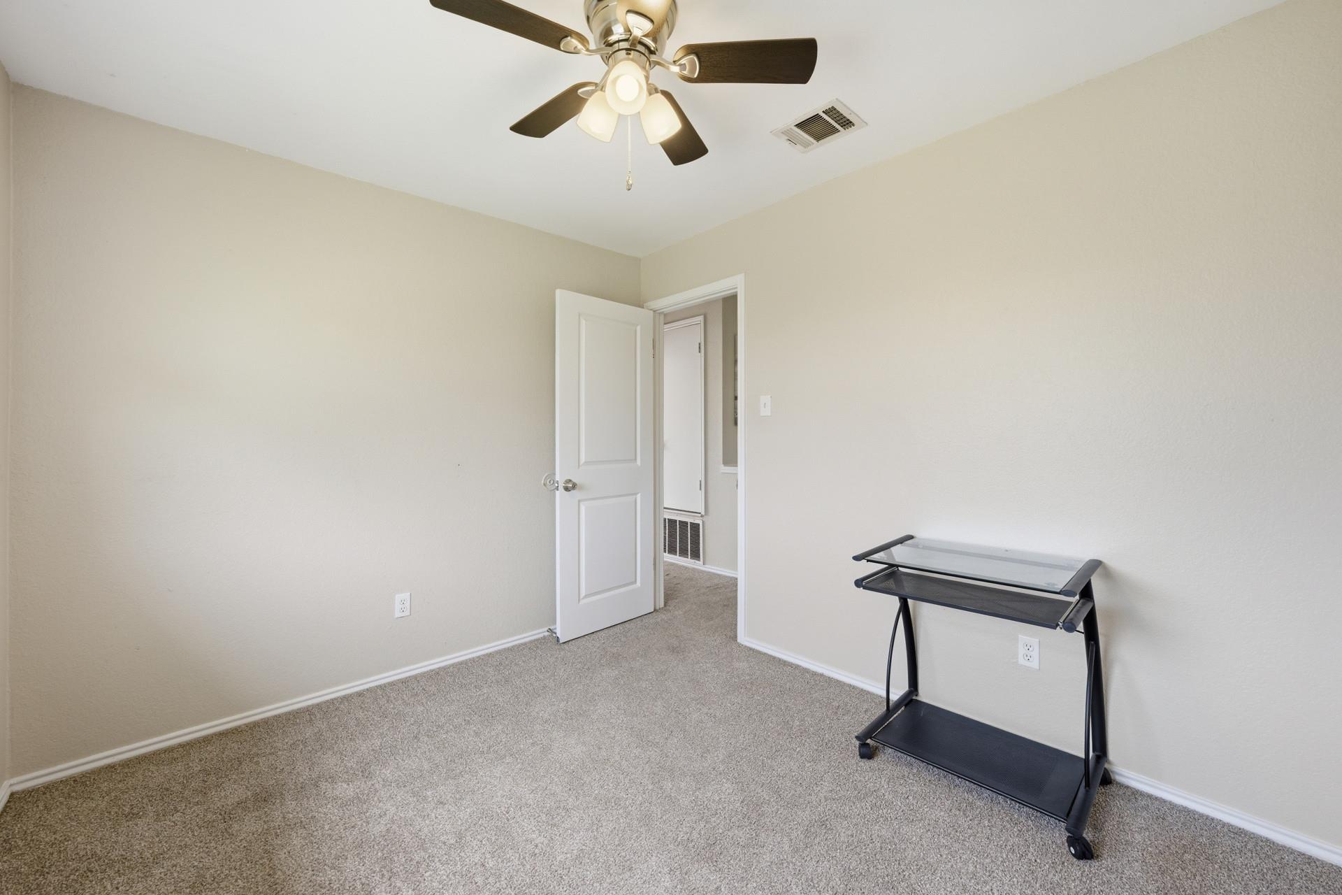 1701 Hunters Trail Round Rock TX 78681