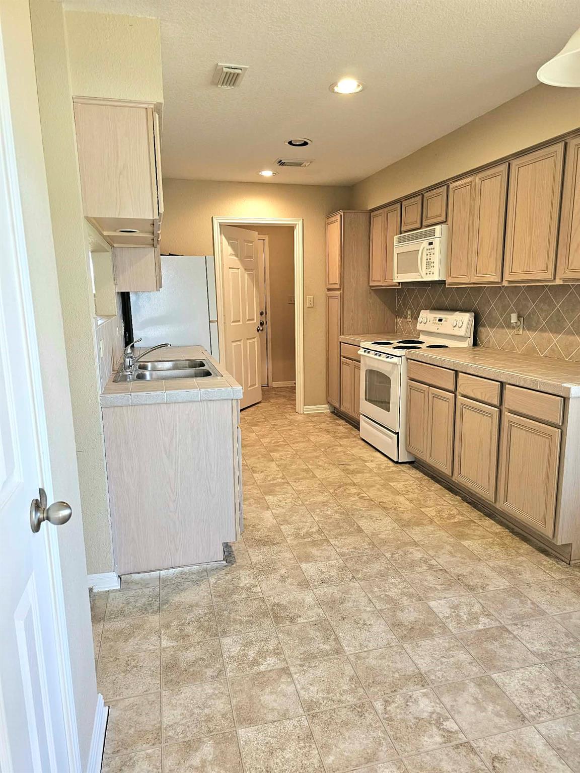 208 Settlers Ridge Bertram TX 78605