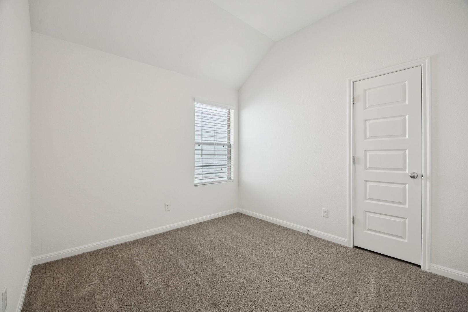 332 Bendecido Loop Elgin TX 78621