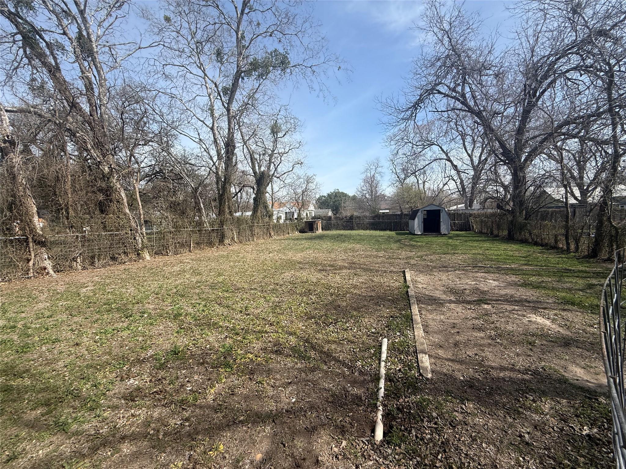 1120 Saint Paul Street Gonzales TX 78629