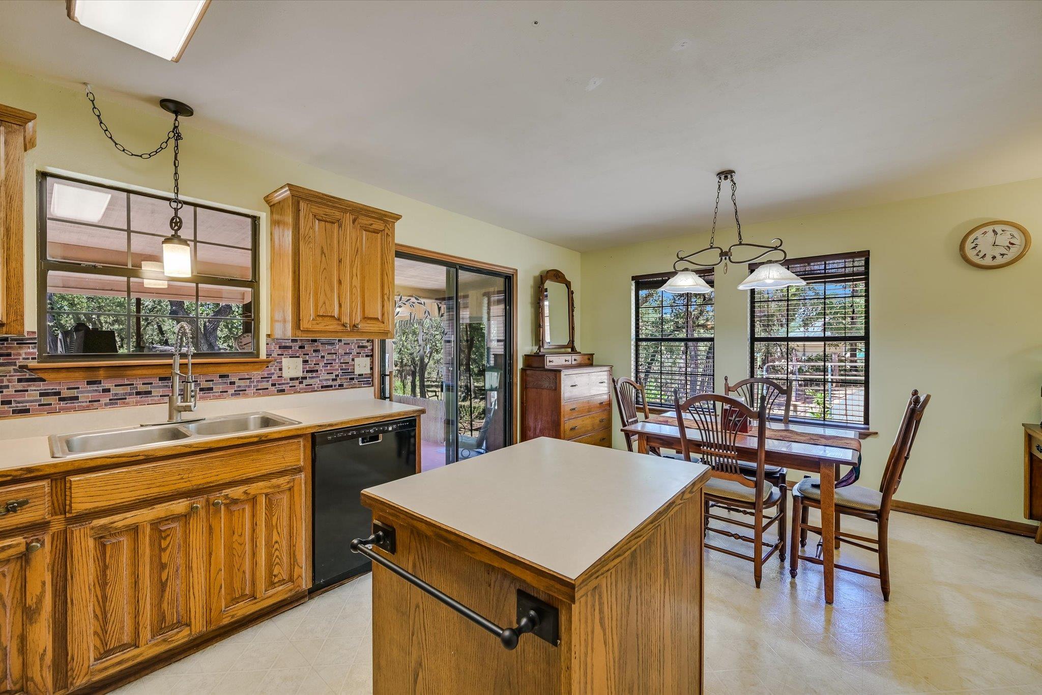 611 Mountain Crest Drive Wimberley TX 78676