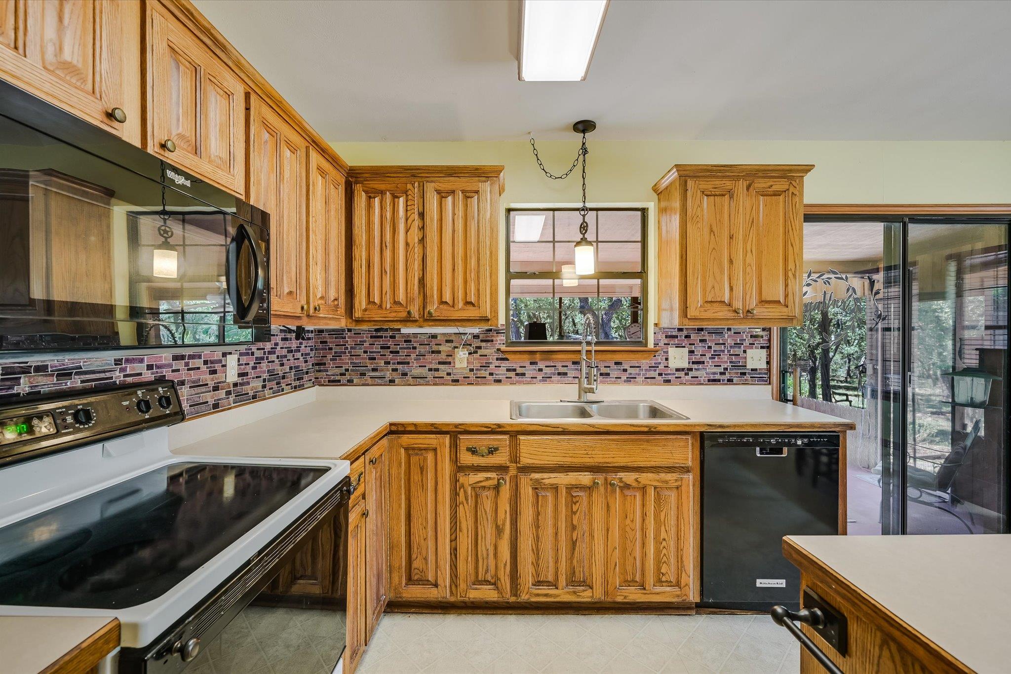 611 Mountain Crest Drive Wimberley TX 78676