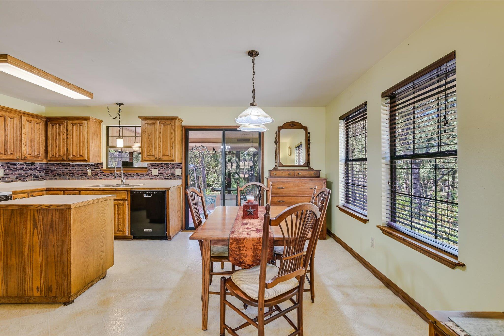 611 Mountain Crest Drive Wimberley TX 78676