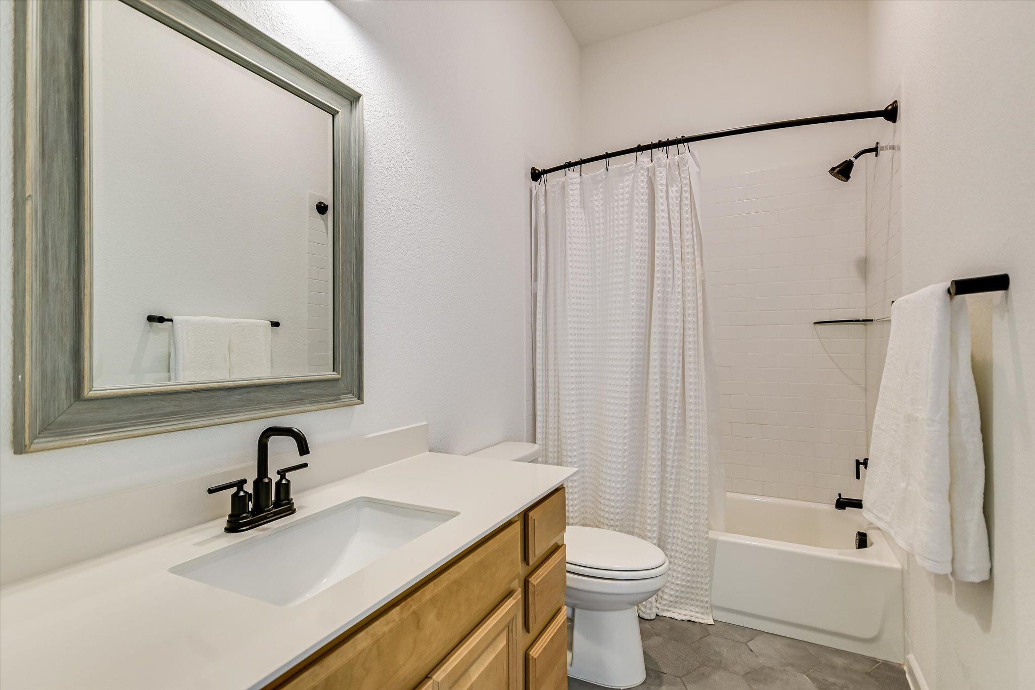 289 Helena Lane Kyle TX 78640