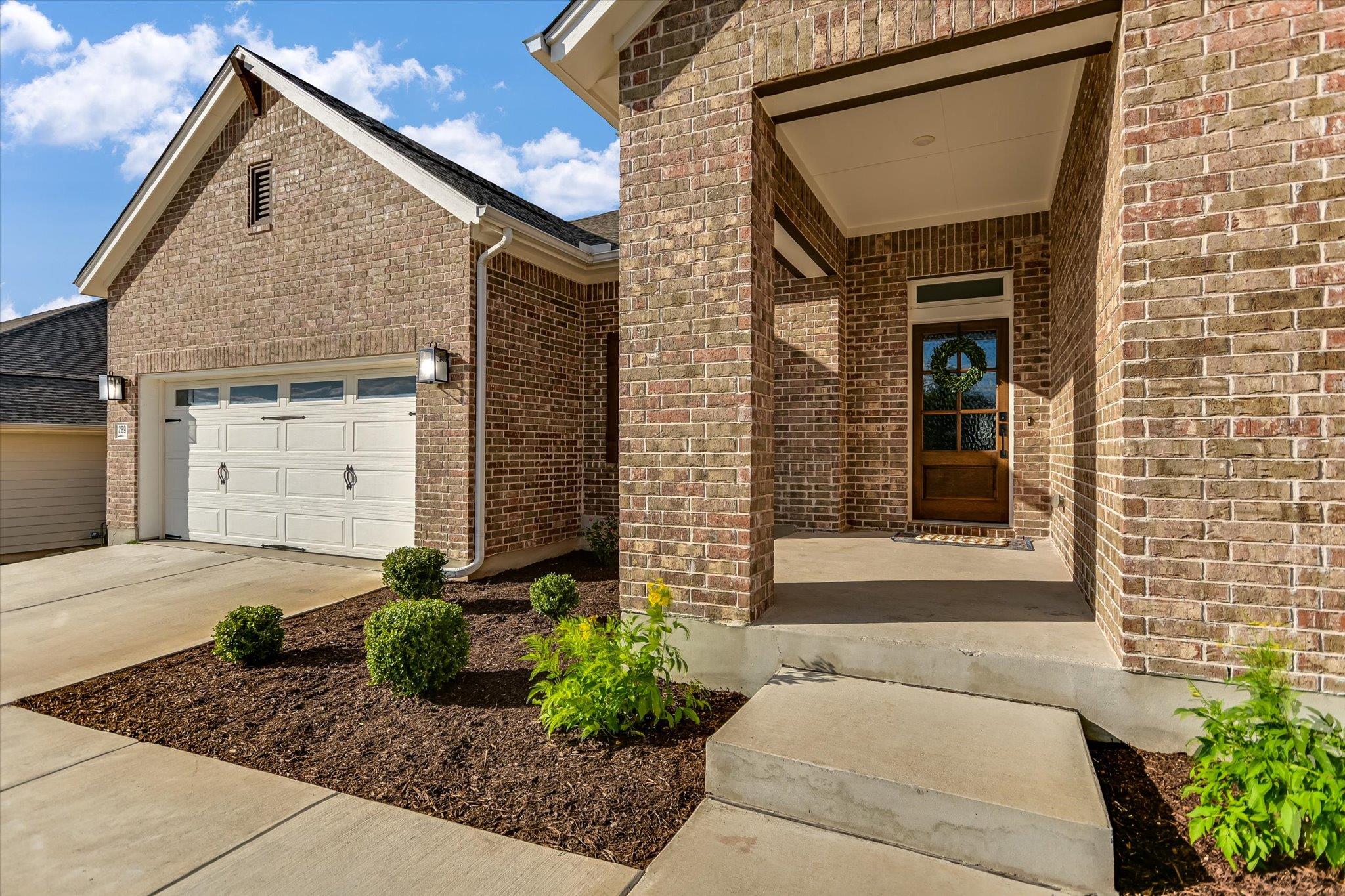289 Helena Lane Kyle TX 78640