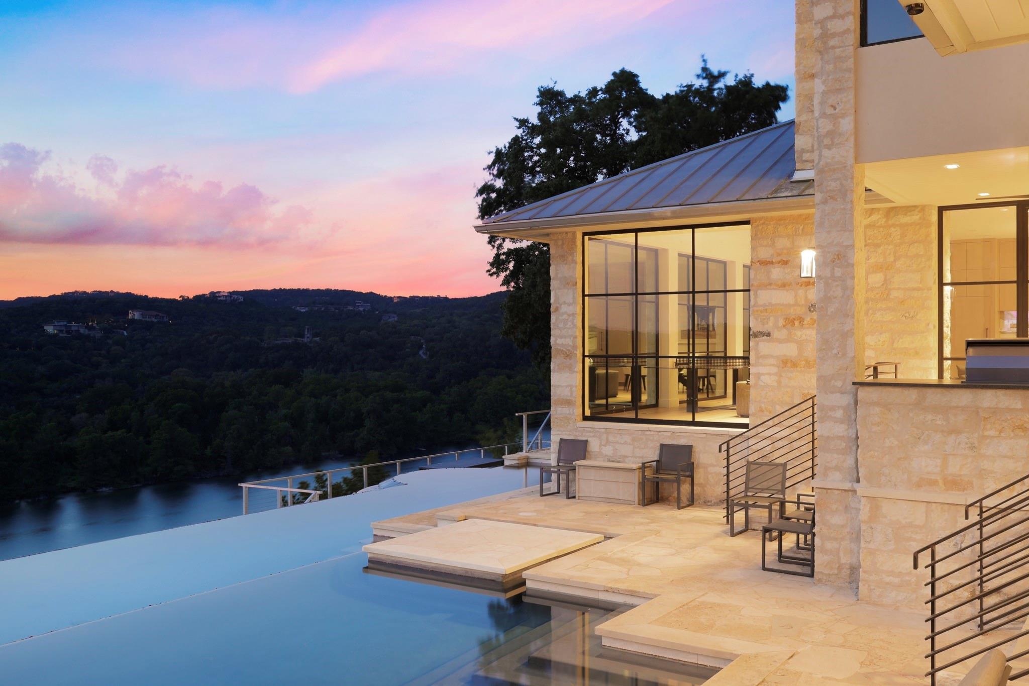 4402 Aqua Verde Drive Austin TX 78746