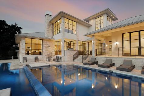 4402 Aqua Verde Drive Austin TX 78746