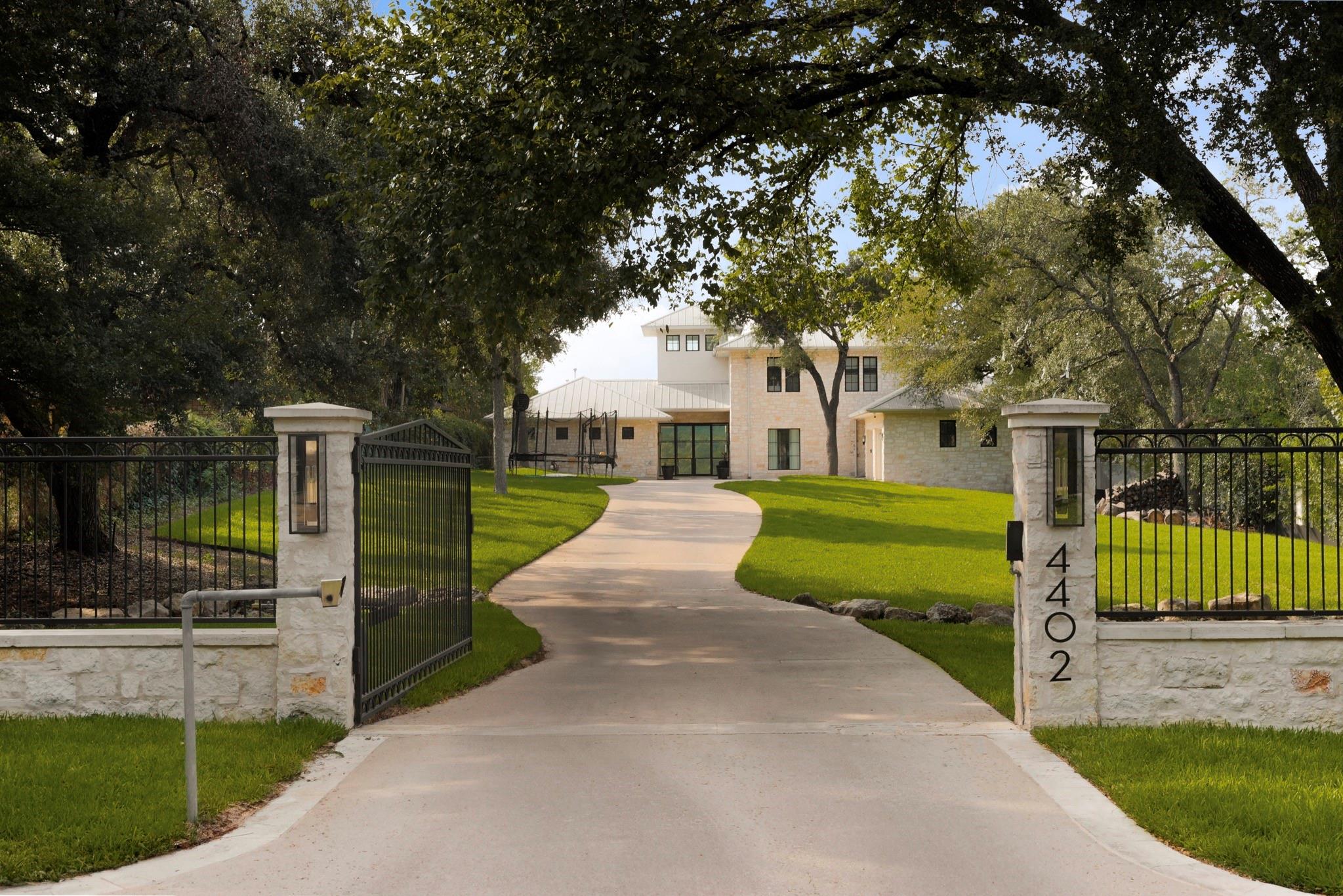 4402 Aqua Verde Drive Austin TX 78746