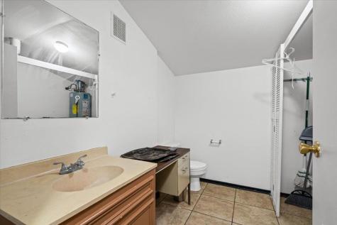 1207 NE Loop 230 Smithville TX 78957