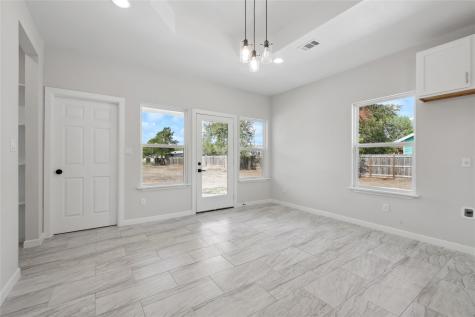 956 S Highway 304 Highway Bastrop TX 78602