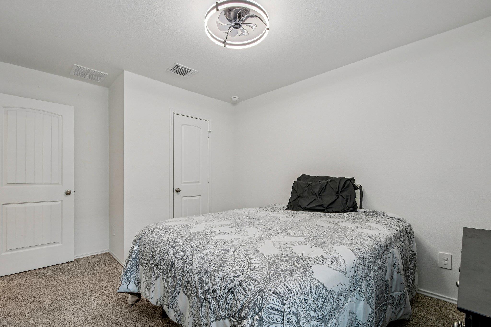 519 Sandringham Loop Kyle TX 78640