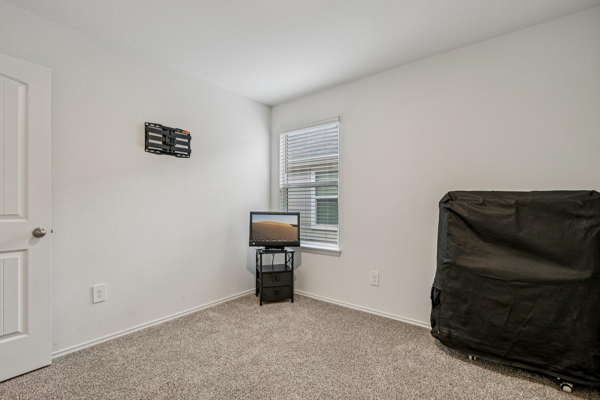 519 Sandringham Loop Kyle TX 78640