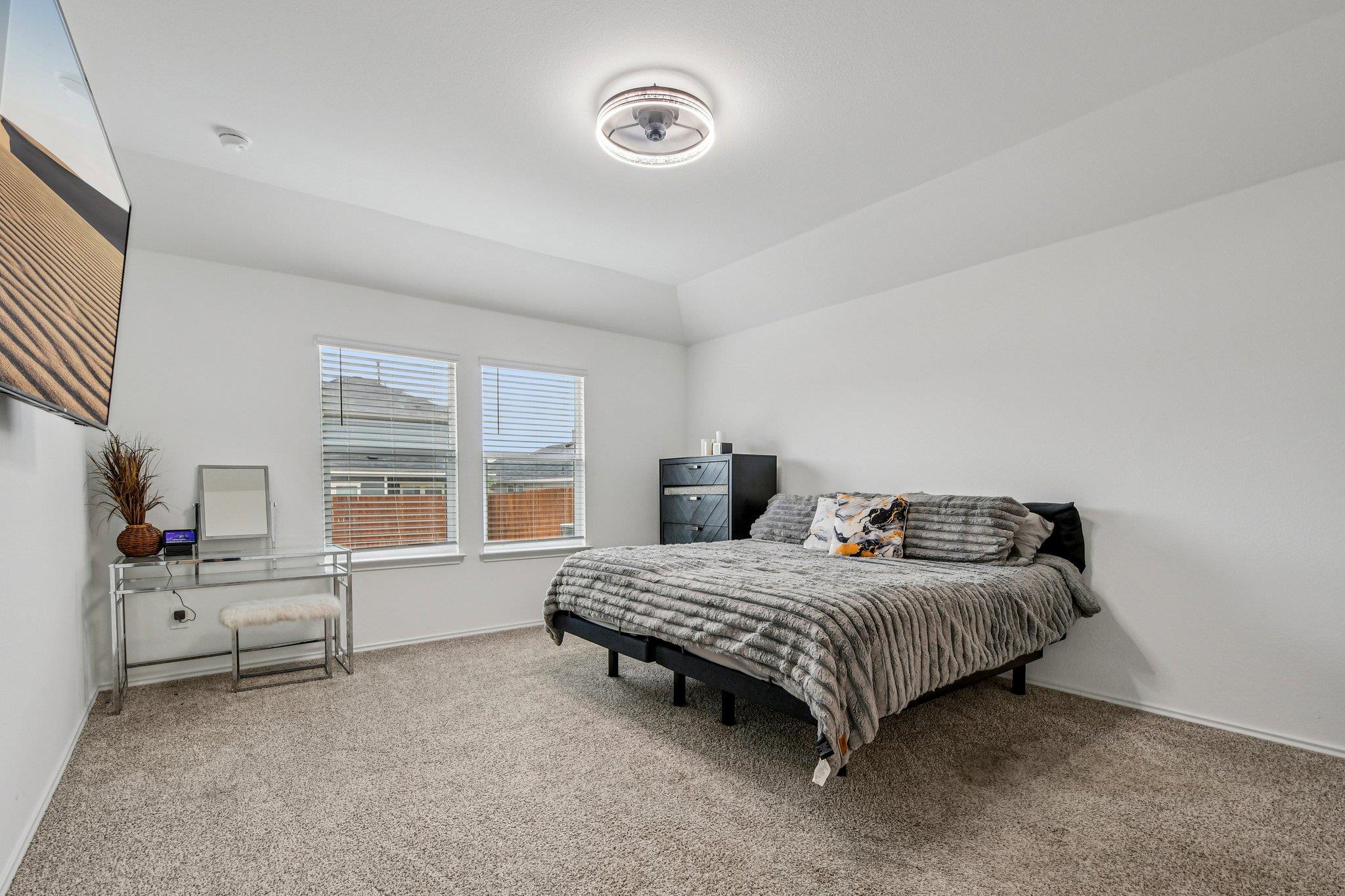 519 Sandringham Loop Kyle TX 78640