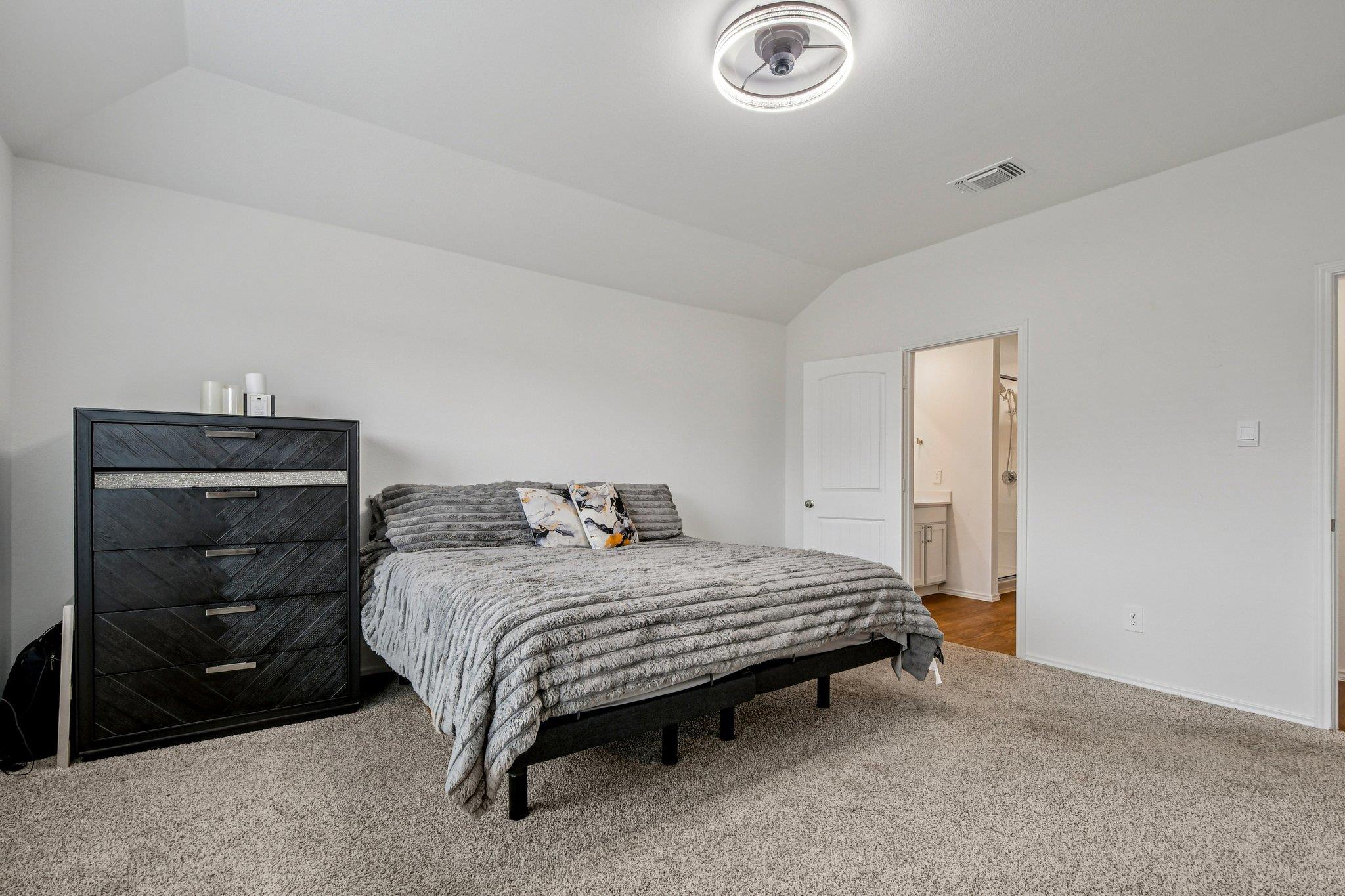 519 Sandringham Loop Kyle TX 78640