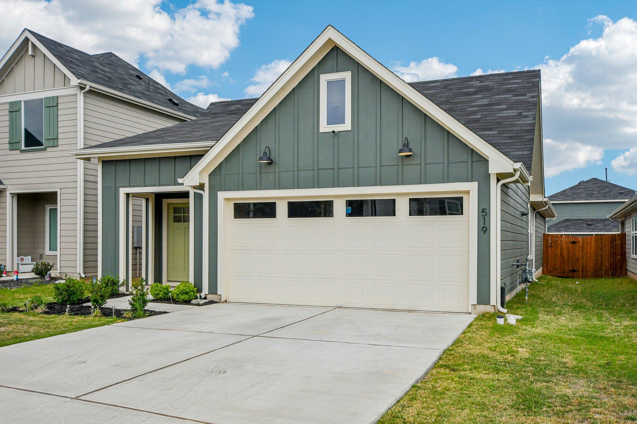 519 Sandringham Loop Kyle TX 78640