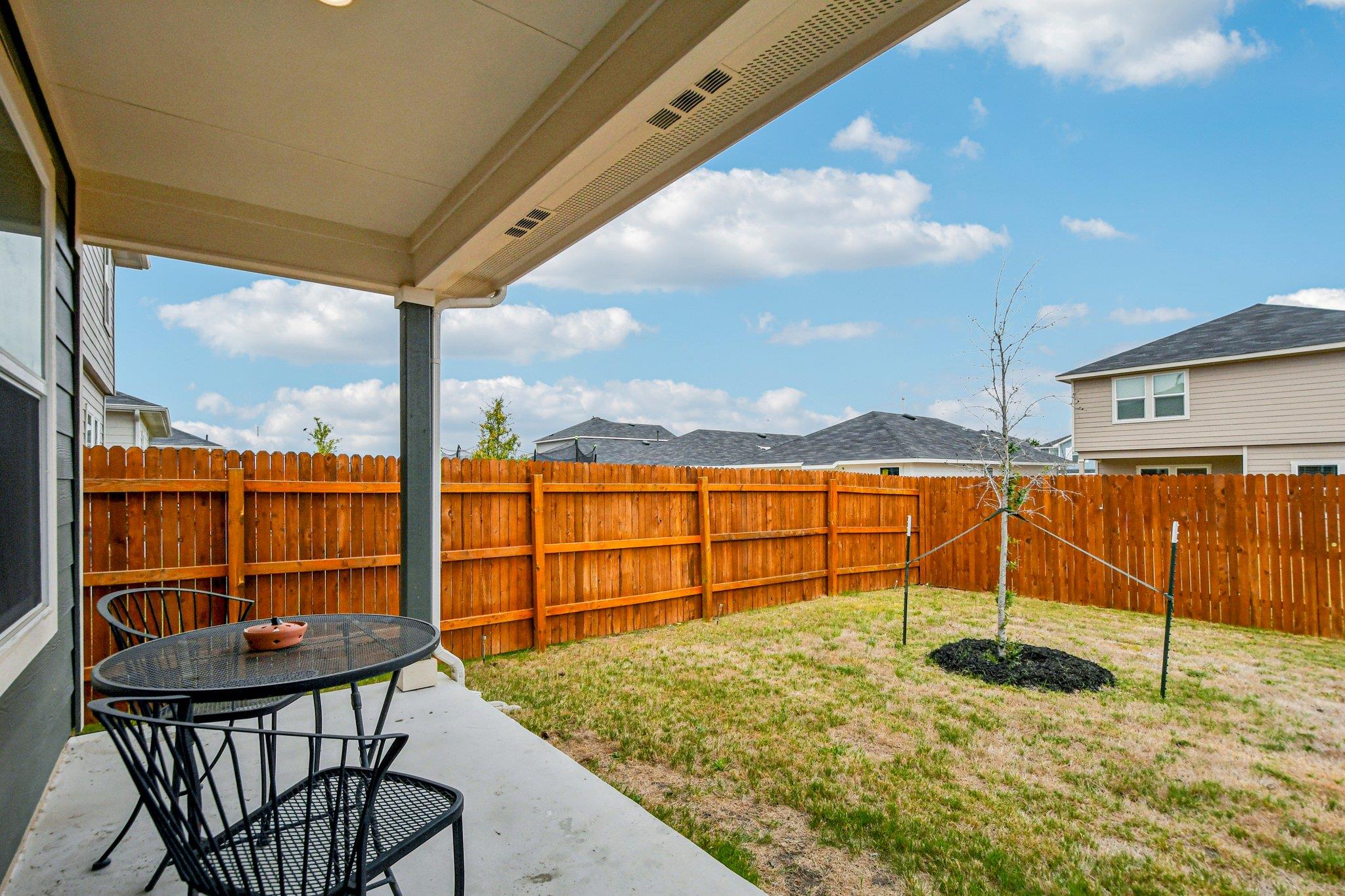 519 Sandringham Loop Kyle TX 78640