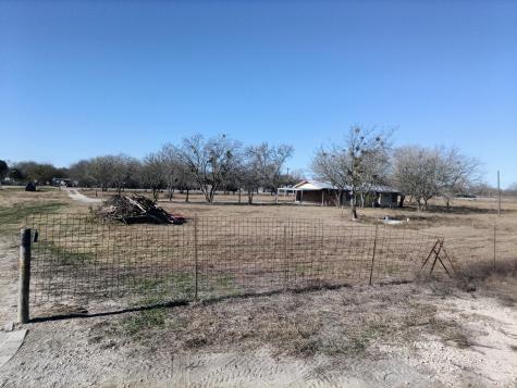 9270 San Marcos Highway Fentress TX 78622