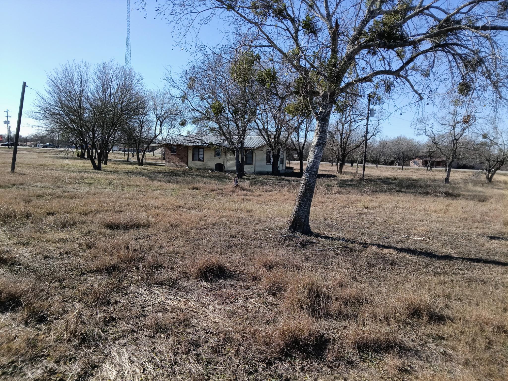 9270 San Marcos Highway Fentress TX 78622