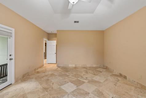 1927 Clubhouse Hill Drive Spicewood TX 78669