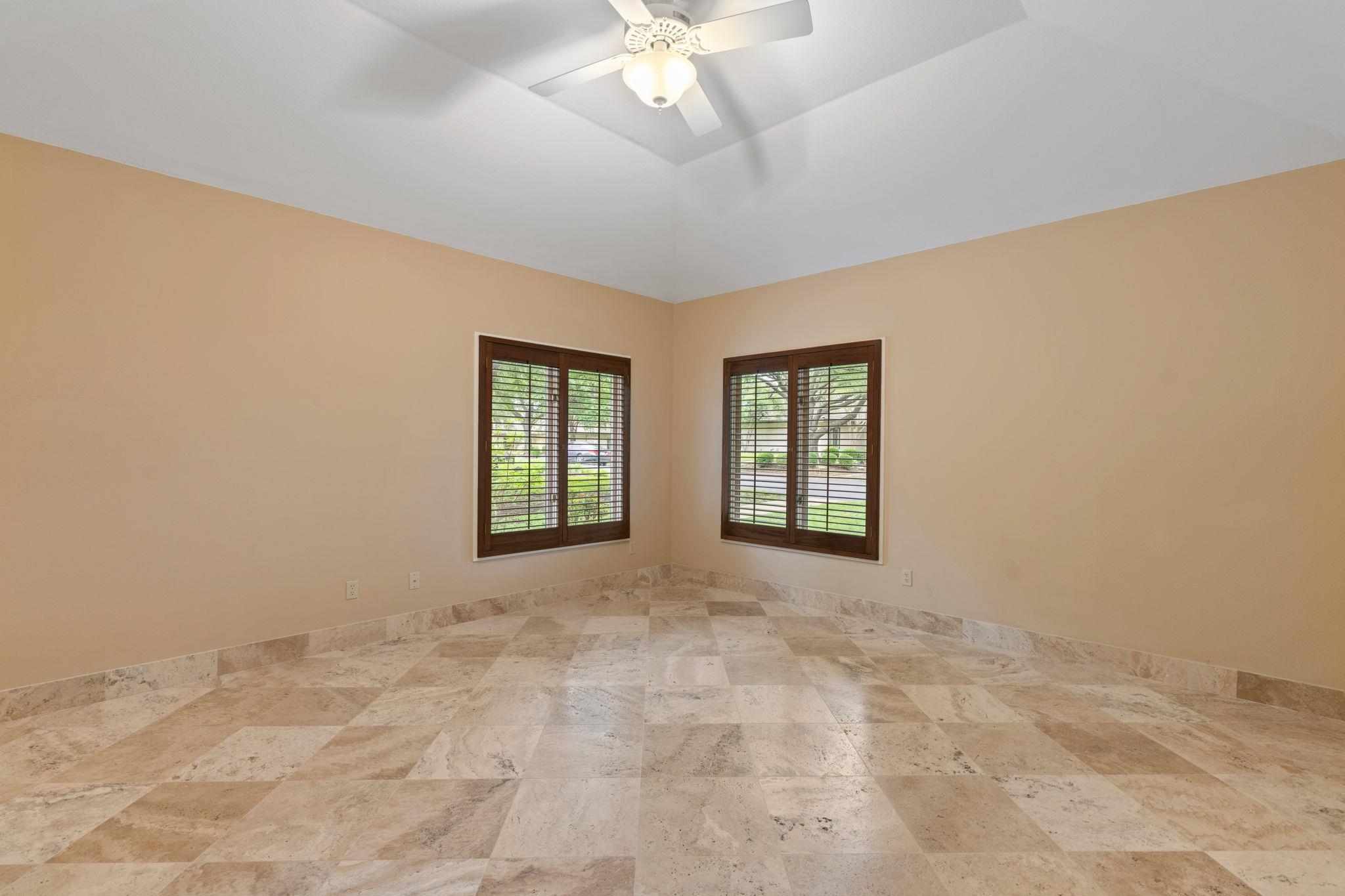 1927 Clubhouse Hill Drive Spicewood TX 78669