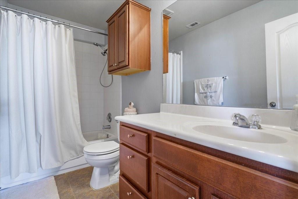 324 Bloomsbury Drive Kyle TX 78640