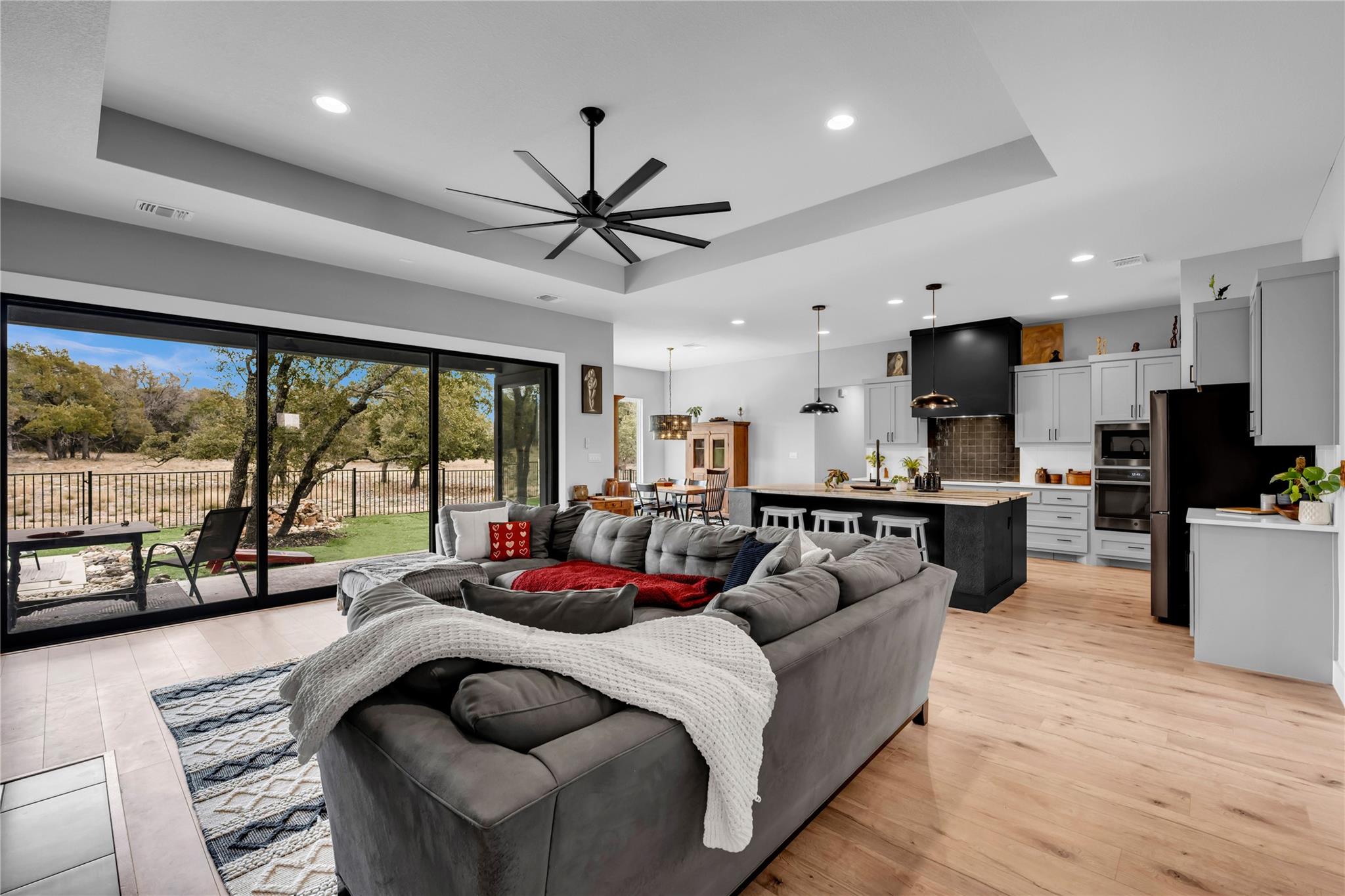123 Wandering Oak Circle Burnet TX 78611