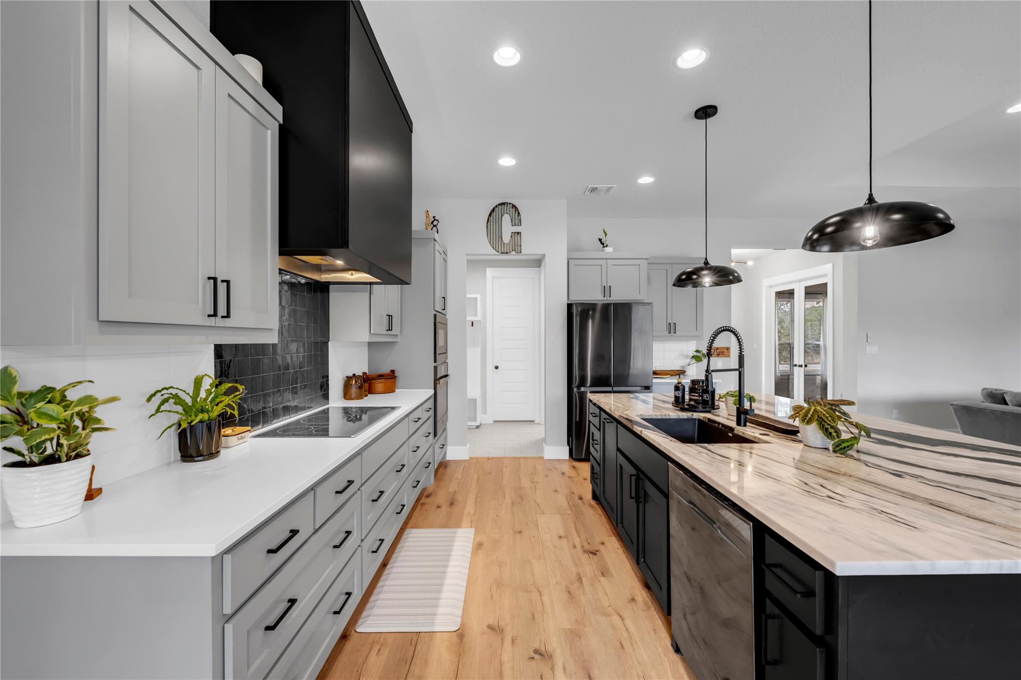 123 Wandering Oak Circle Burnet TX 78611