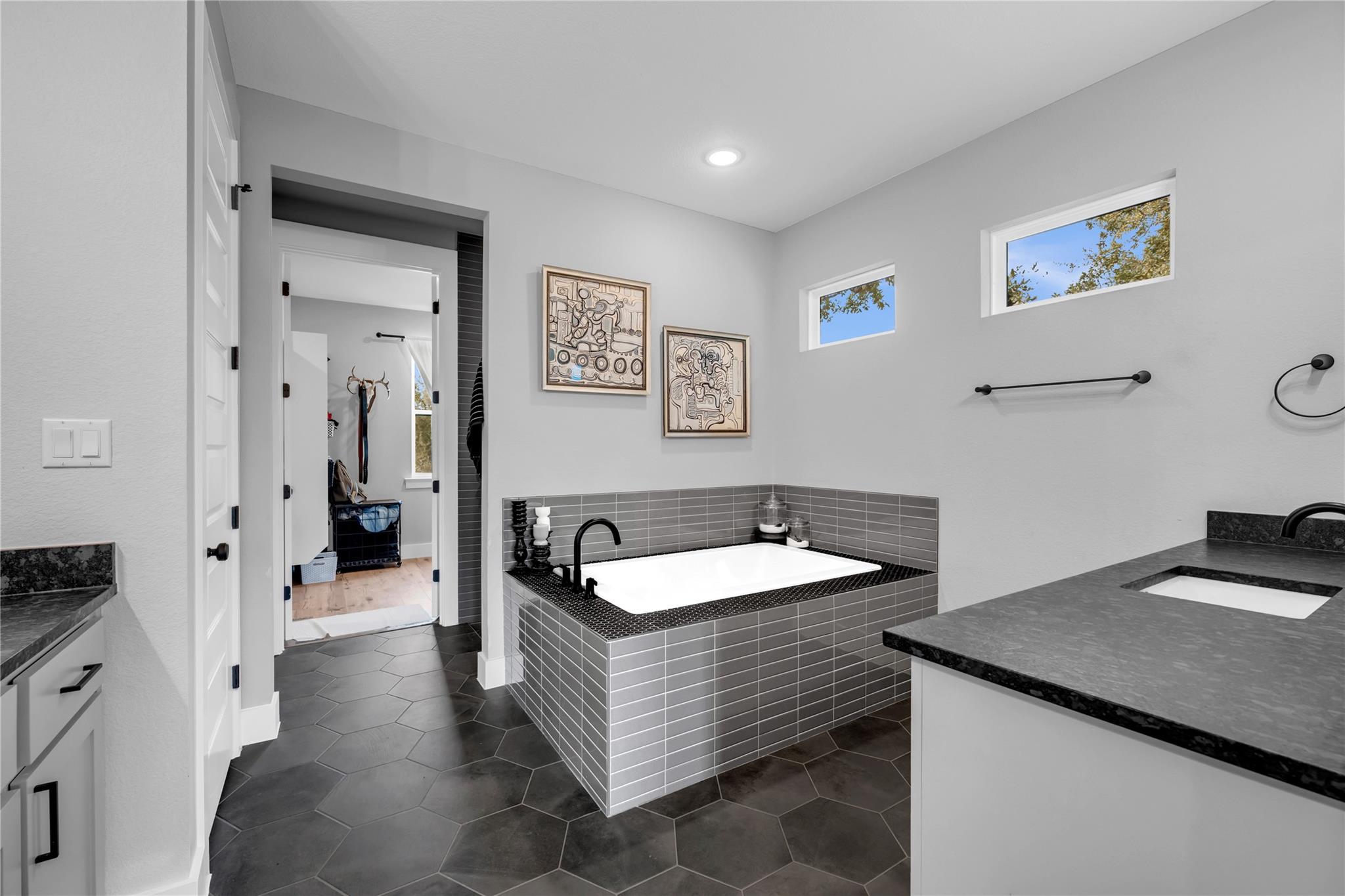 123 Wandering Oak Circle Burnet TX 78611