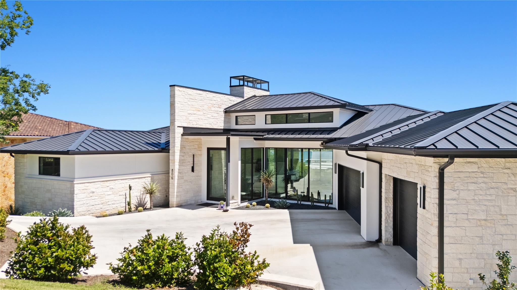 806 Sunfish Street Lakeway TX 78734