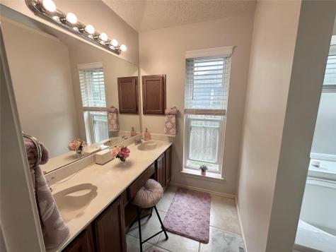 608 Battlecreek Lane Leander TX 78641