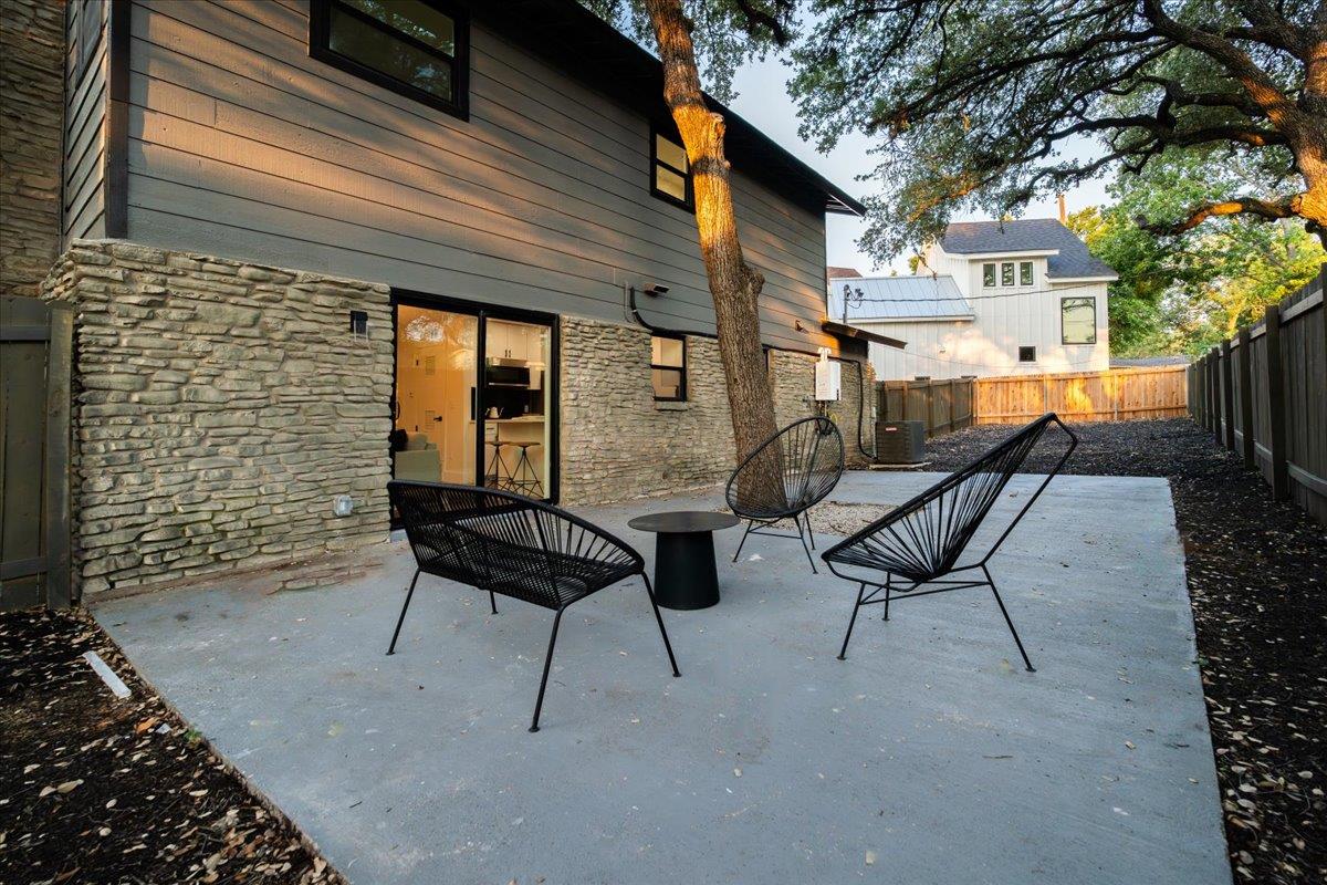 3202 Overcup Oak Drive Austin TX 78704