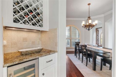 107 Bella Strada Cove Lakeway TX 78734